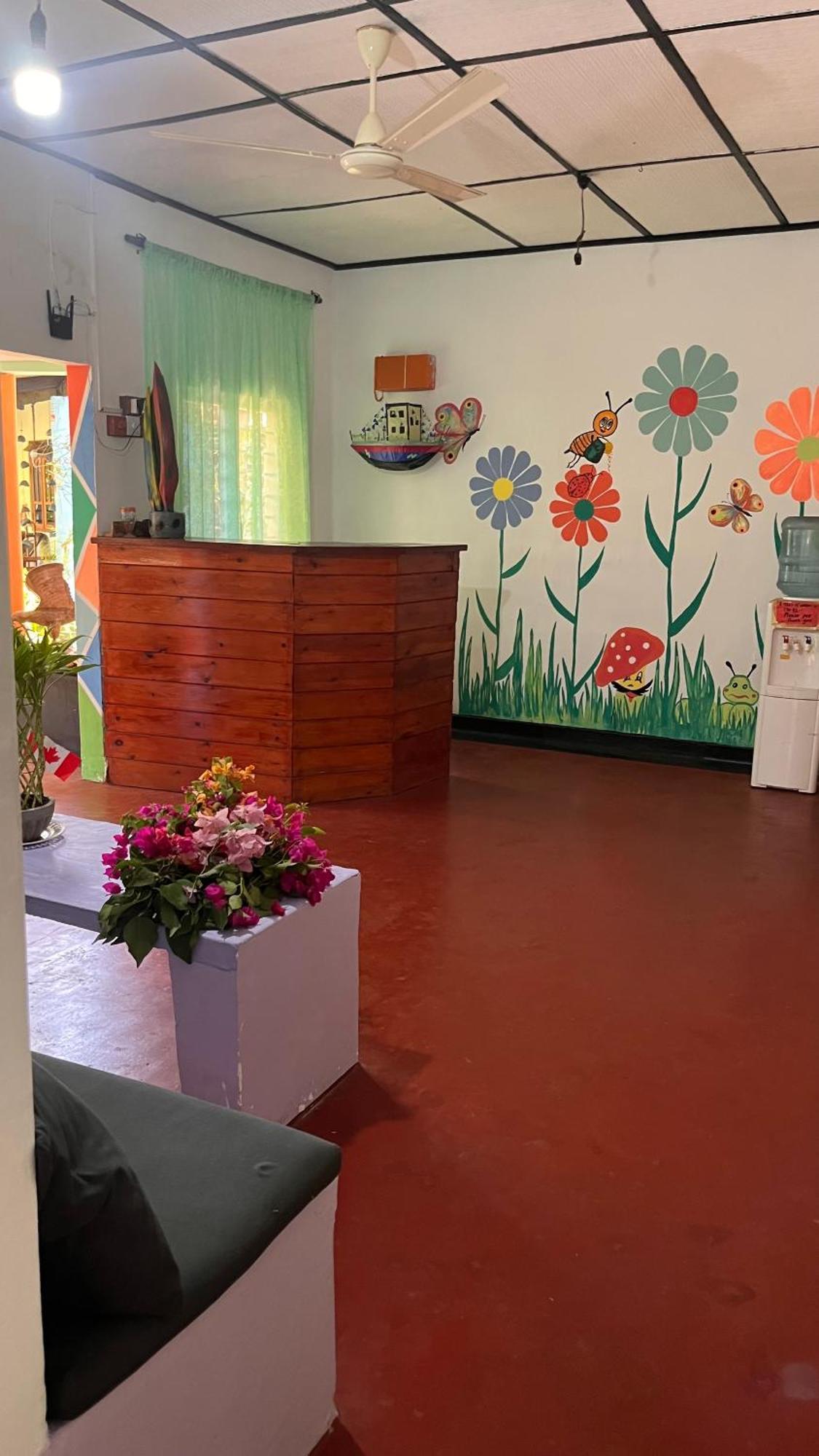 Lobster Inn Trikunamalaja Zewnętrze zdjęcie