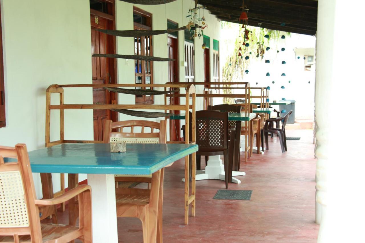 Lobster Inn Trikunamalaja Zewnętrze zdjęcie